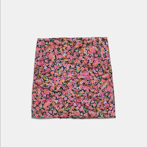 Zara Dresses & Skirts - New!!!! Zara draped mini skirt. Last one!!!!